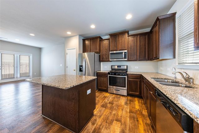 368 Wapiti RD, Buda, TX 78610