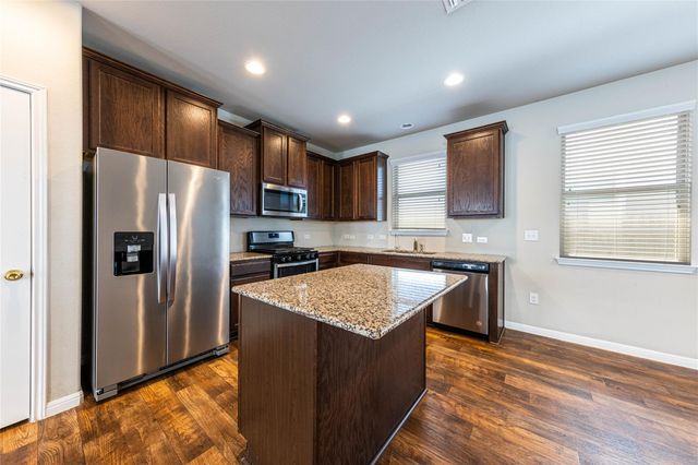 368 Wapiti RD, Buda, TX 78610