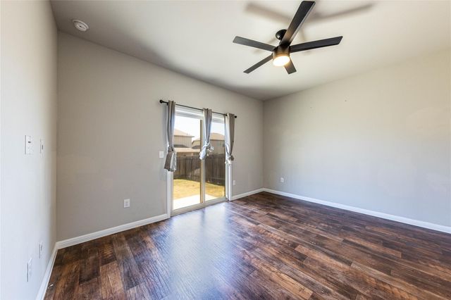 368 Wapiti RD, Buda, TX 78610