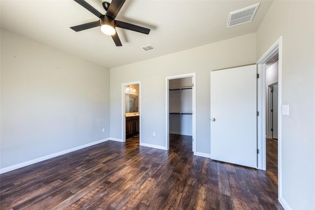 368 Wapiti RD, Buda, TX 78610