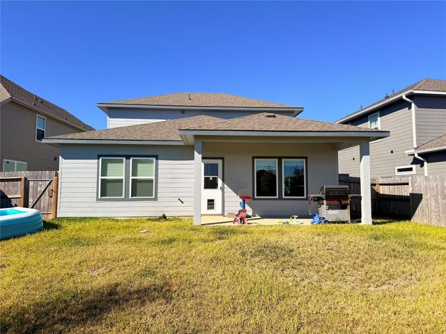 411 April Bay Drive, Montgomery, TX 77316