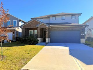 411 April Bay Drive, Montgomery, TX 77316