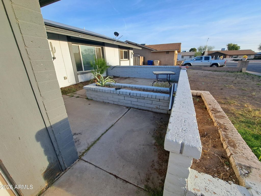 15247 N 52ND Avenue, Glendale, AZ 85306 — photo 2