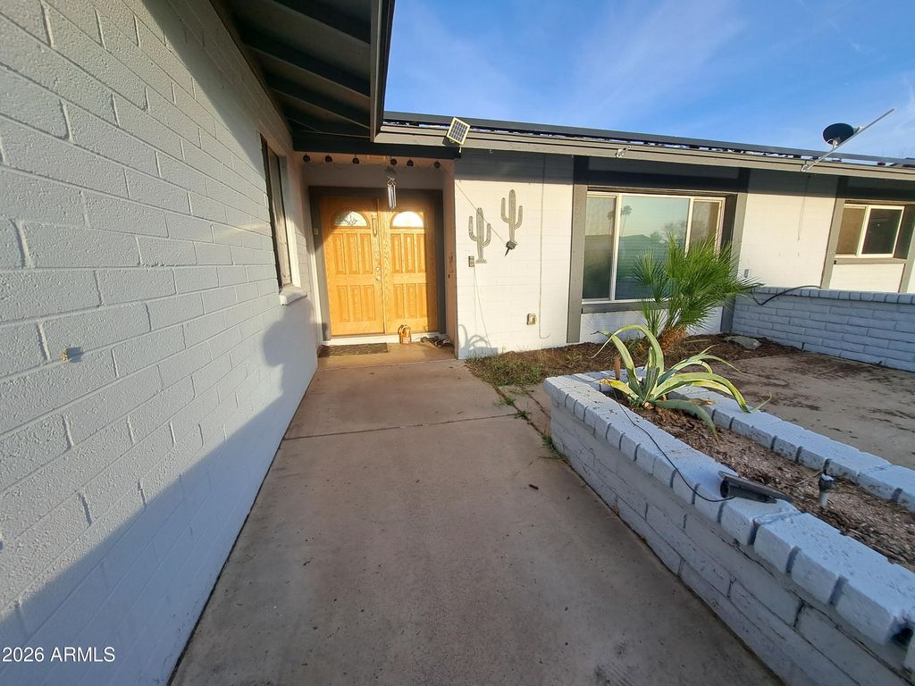 15247 N 52ND Avenue, Glendale, AZ 85306 — photo 3