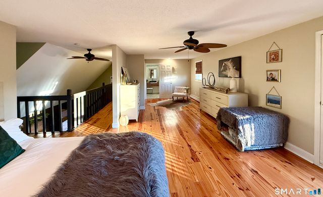 105 Riverside Drive, Meriden, CT 06451