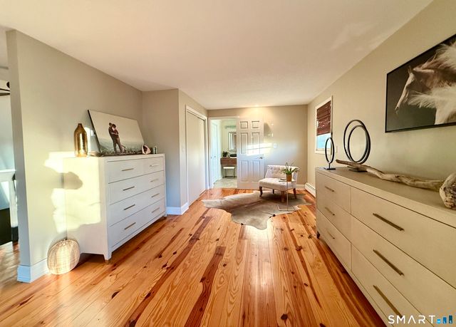 105 Riverside Drive, Meriden, CT 06451