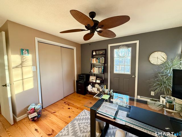 105 Riverside Drive, Meriden, CT 06451