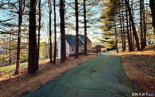 105 Riverside Drive, Meriden, CT 06451