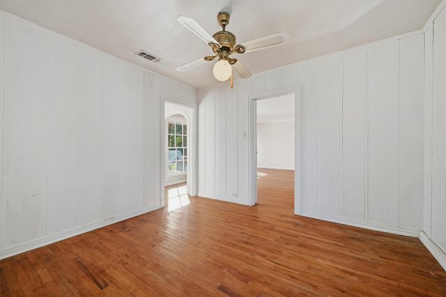 1420 N Shannon Street, Sherman, TX 75092