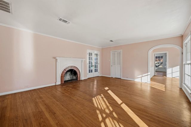 1420 N Shannon Street, Sherman, TX 75092