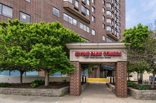 291 7th Street W 1702, Saint Paul, MN 55102
