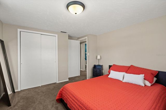 2 W STEELE STREET, Orlando, FL 32804