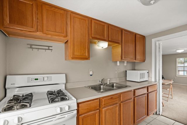 2 W STEELE STREET, Orlando, FL 32804