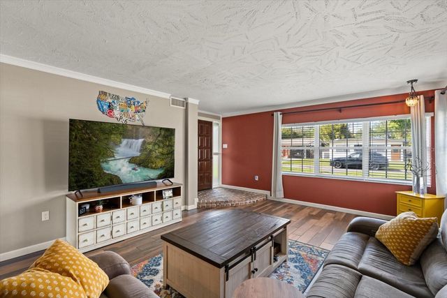 2 W STEELE STREET, Orlando, FL 32804