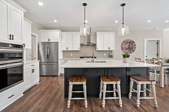 309 2nd Street SE, Saint Michael, MN 55376