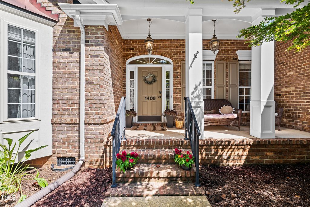 1406 Ainsworth Boulevard, Hillsborough, NC 27278