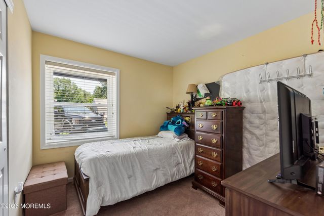 1012 Eastwind Avenue, Toms River, NJ 08753