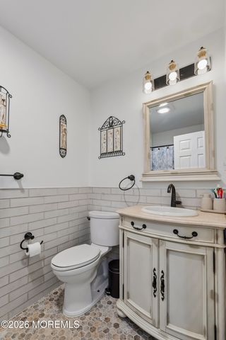 1012 Eastwind Avenue, Toms River, NJ 08753