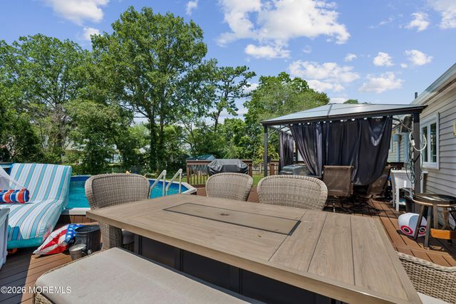 1012 Eastwind Avenue, Toms River, NJ 08753