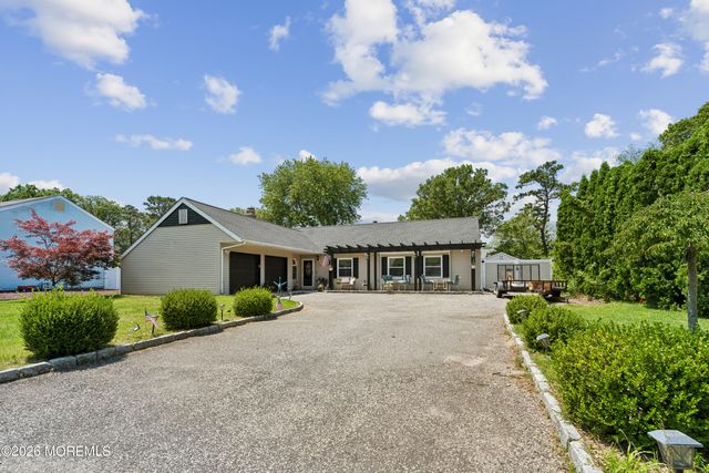 1012 Eastwind Avenue, Toms River, NJ 08753