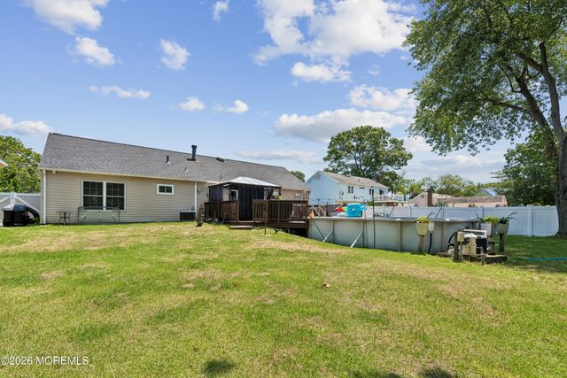 1012 Eastwind Avenue, Toms River, NJ 08753