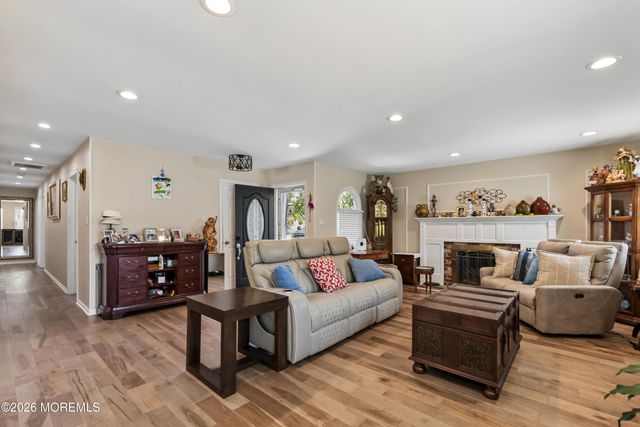 1012 Eastwind Avenue, Toms River, NJ 08753