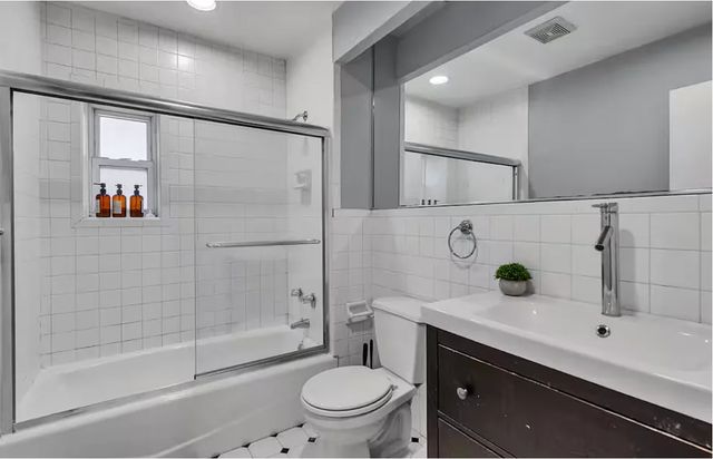 448 N Aberdeen Street 2, Chicago, IL 60642