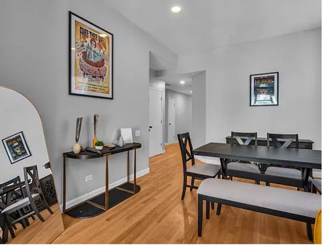 448 N Aberdeen Street 2, Chicago, IL 60642