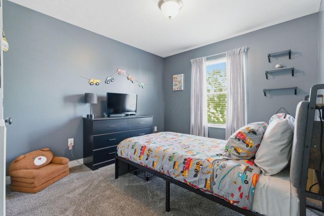116 Cameron Drive, Pataskala, OH 43062