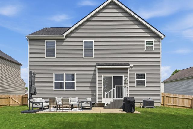 116 Cameron Drive, Pataskala, OH 43062