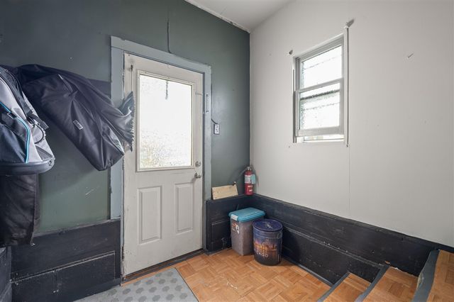 806 Enterprise Street, Buchanan, MI 49107