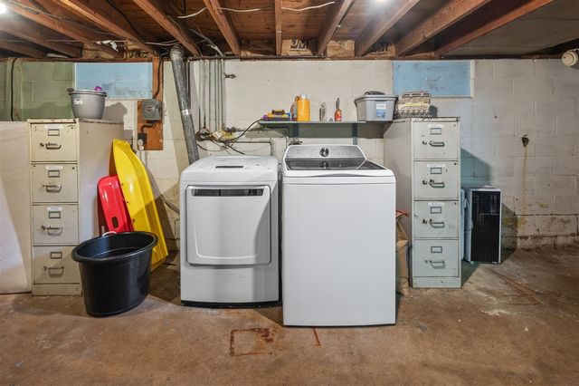 806 Enterprise Street, Buchanan, MI 49107