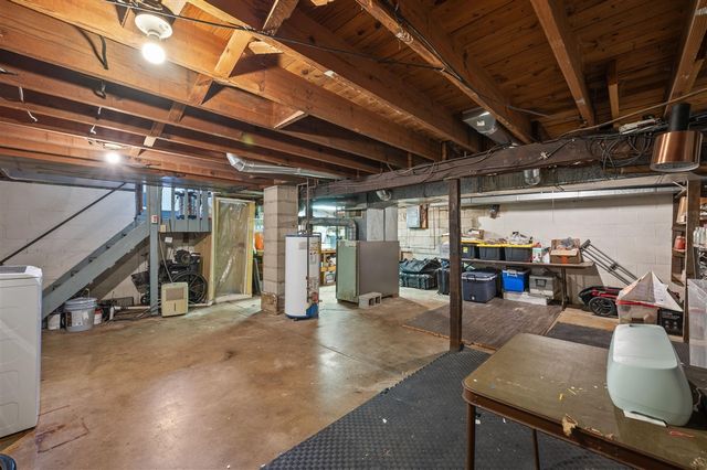 806 Enterprise Street, Buchanan, MI 49107