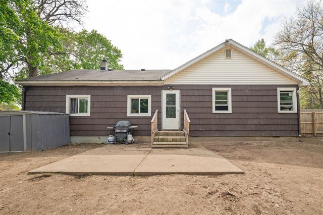 806 Enterprise Street, Buchanan, MI 49107