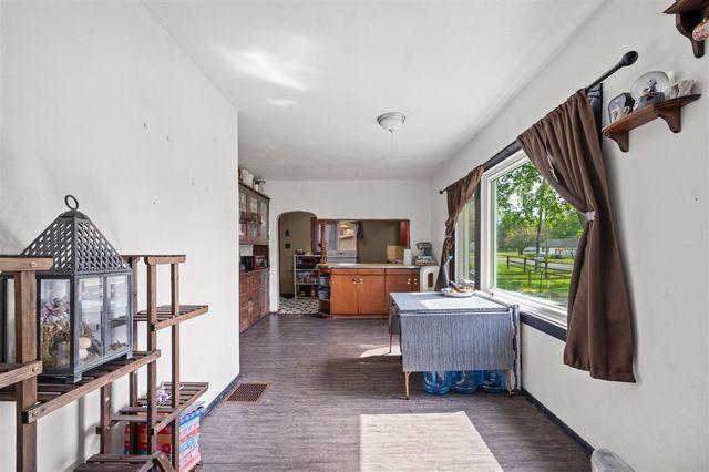 806 Enterprise Street, Buchanan, MI 49107