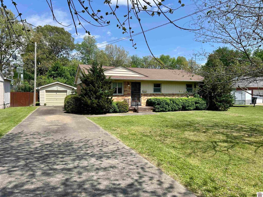 718 N 34th St, Paducah, KY 42001