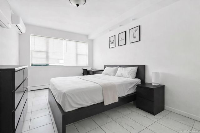 34-46 10th Street, Astoria, NY 11106