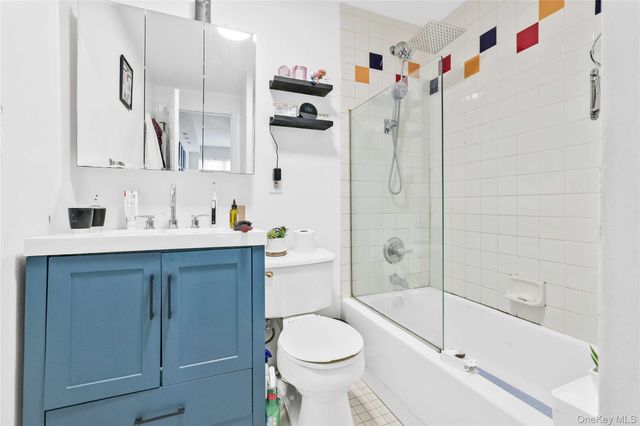 34-46 10th Street, Astoria, NY 11106