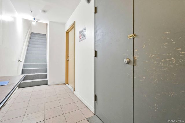 34-46 10th Street, Astoria, NY 11106