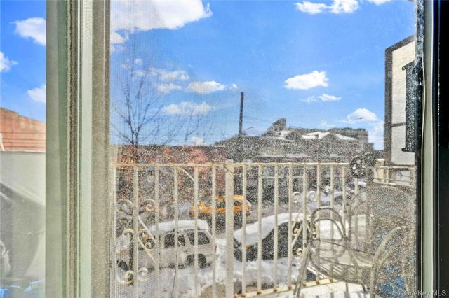 34-46 10th Street, Astoria, NY 11106