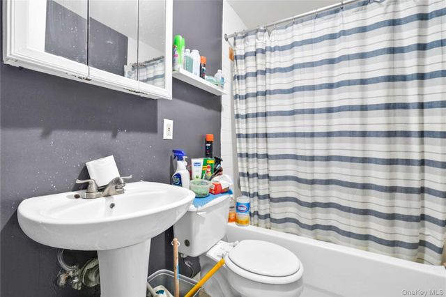 34-46 10th Street, Astoria, NY 11106