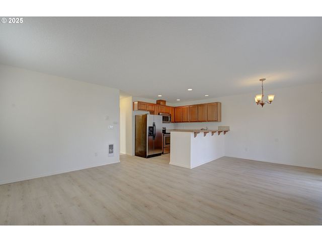1816 Ne 90TH Cir, Vancouver, WA 98665