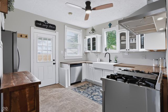 399 W Adams Street, Franklin, IN 46131