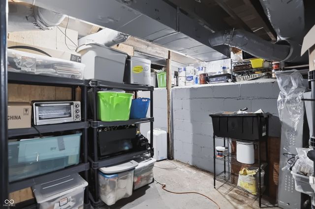 399 W Adams Street, Franklin, IN 46131