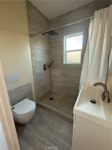 8412 Etiwanda Avenue, Northridge, CA 91325