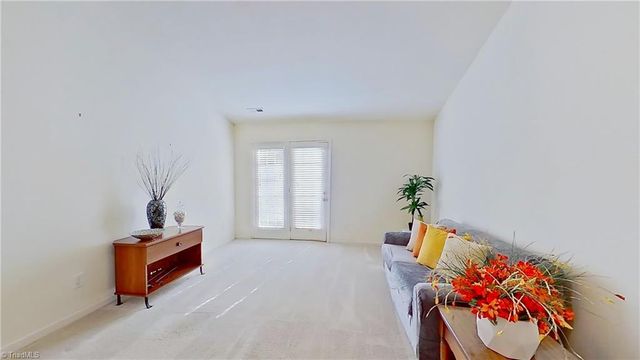 3350 Hyde Place Circle, Winston-salem, NC 27103