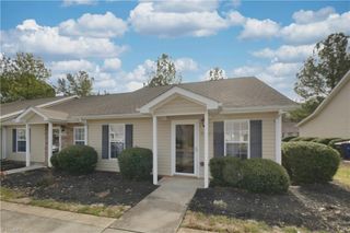3350 Hyde Place Circle, Winston-salem, NC 27103