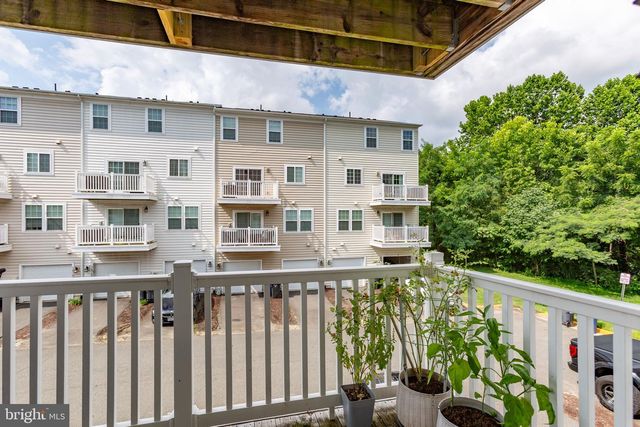 14718 MASON CREEK CIR, Woodbridge, VA 22191