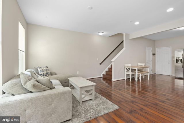 14718 MASON CREEK CIR, Woodbridge, VA 22191