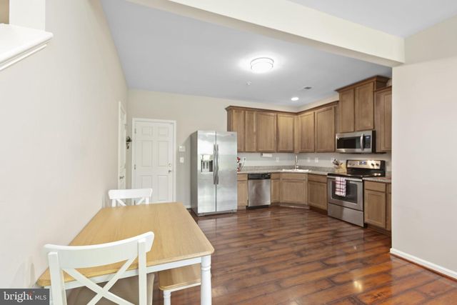 14718 MASON CREEK CIR, Woodbridge, VA 22191